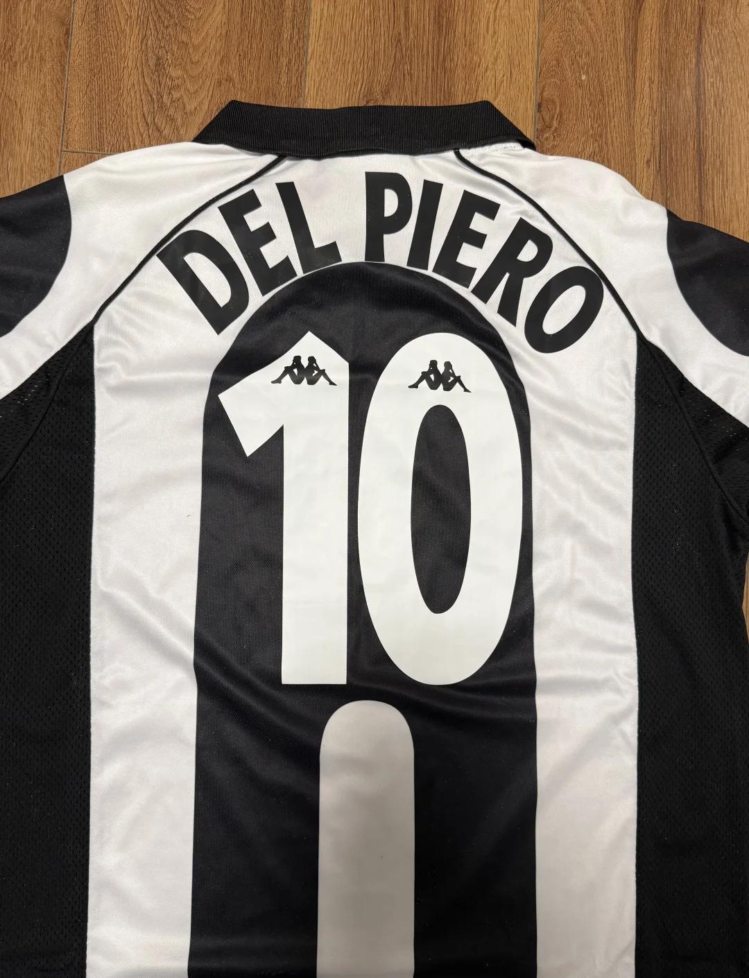 ESPN评本赛季至今德甲最佳阵：拜仁6人在列，施洛特贝克入选（ESPN评选本季德甲至今最佳阵容：拜仁占6席，施洛特贝克上榜）