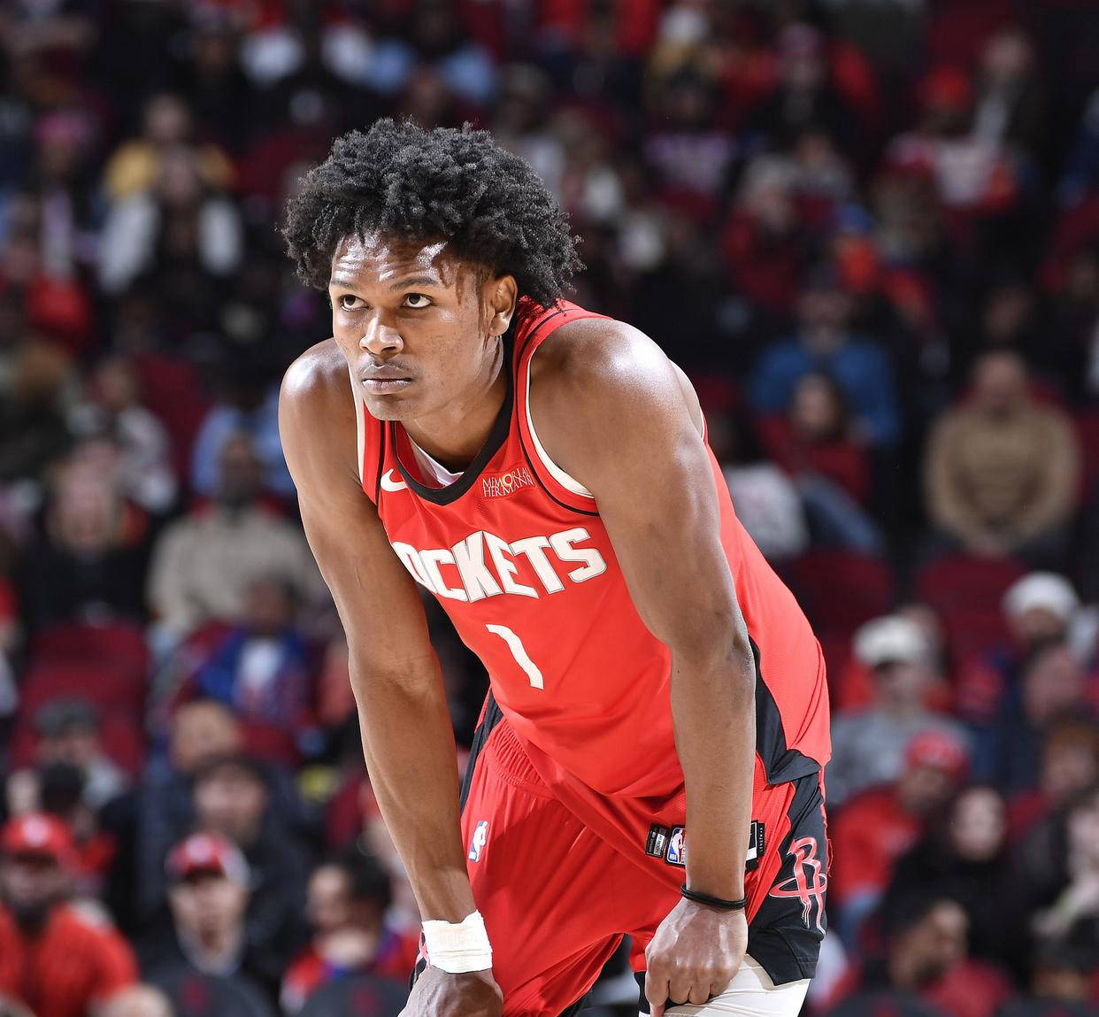 保加利亚传奇佩内夫被紧急送往肿瘤医院治疗，他曾患有睾丸癌（保加利亚名宿佩内夫紧急送至肿瘤医院救治，曾有睾丸癌病史）