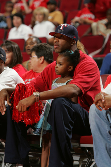 斯皮纳塞：圣西罗首秀是所有孩子的梦想；我的特点更像图拉姆（斯皮纳塞：能在圣西罗完成处子秀是每个孩子的憧憬；我的风格更接近图拉姆）