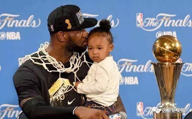 曼联拉什福德末段绝杀狼队（拉什福德压哨绝杀，曼联险胜狼队）