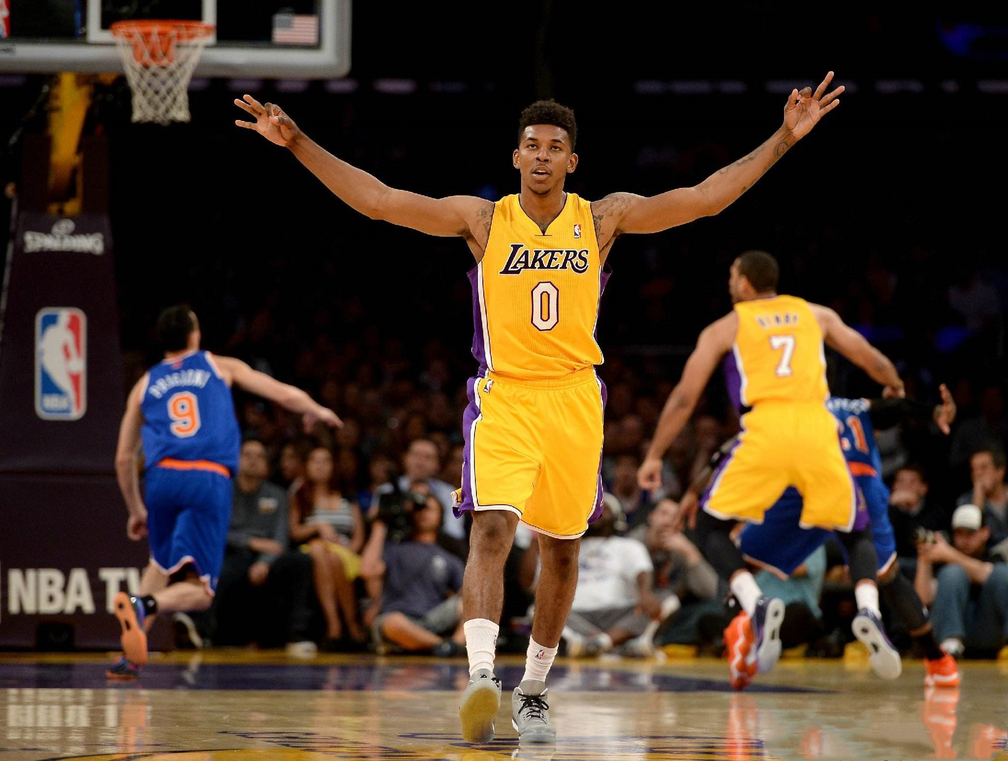 阿森纳欧冠五连胜力克拜仁慕尼黑（阿森纳欧冠豪取五连胜力擒拜仁慕尼黑）