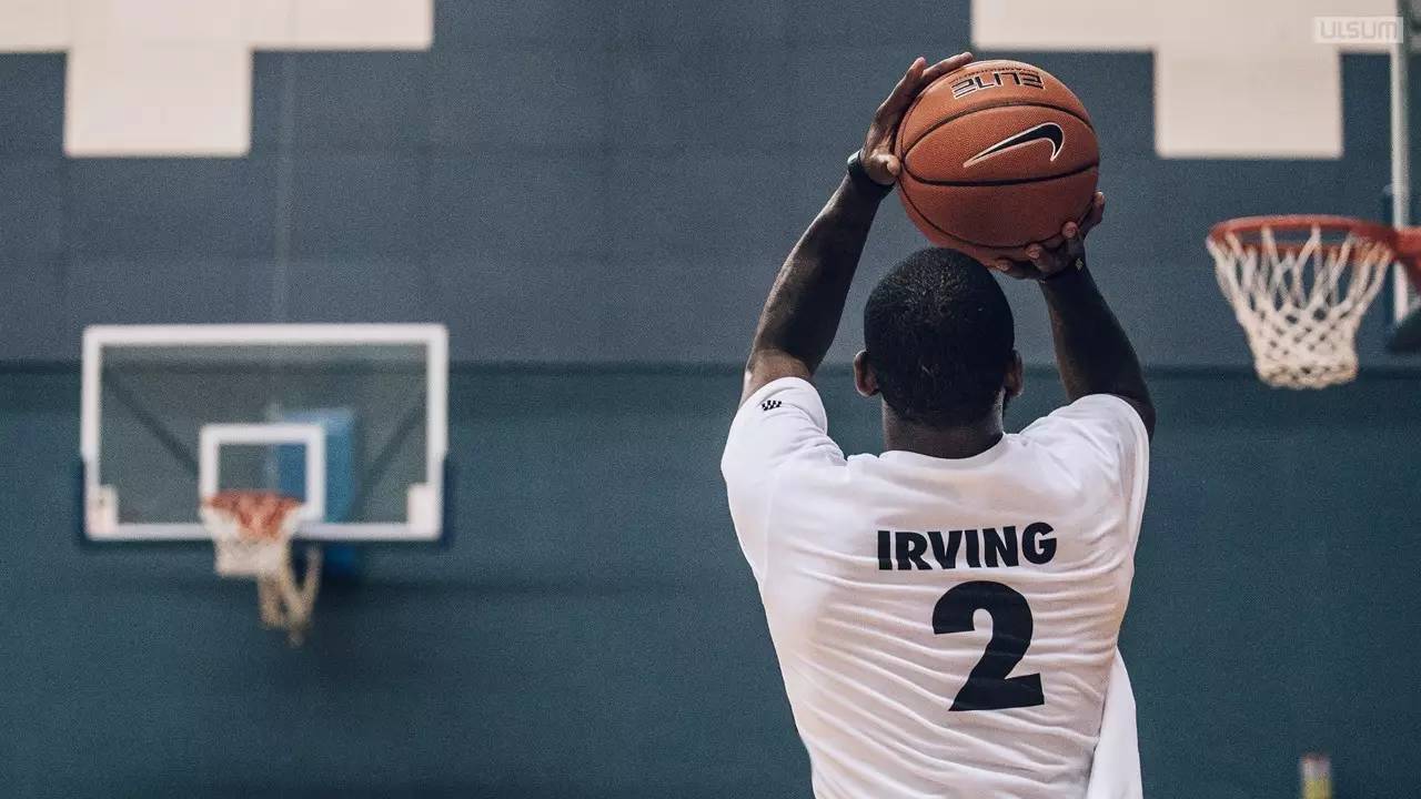 图片报：沃尔夫斯堡想挖凯尔，后者预计会在本轮联赛公开回应（图片报：狼堡有意签下凯尔，球员预计将在本轮联赛作出公开回应）